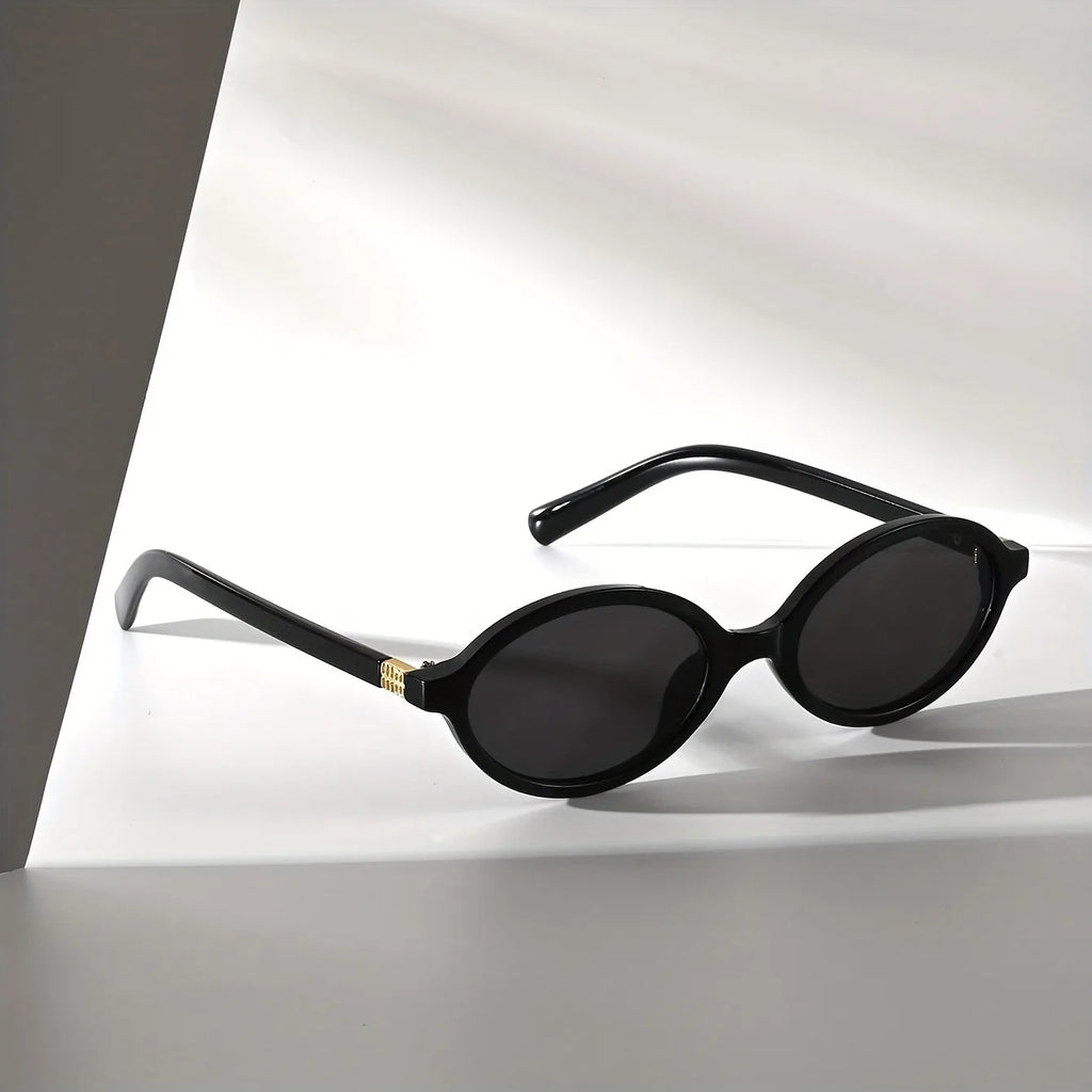Oval Retro Glasses